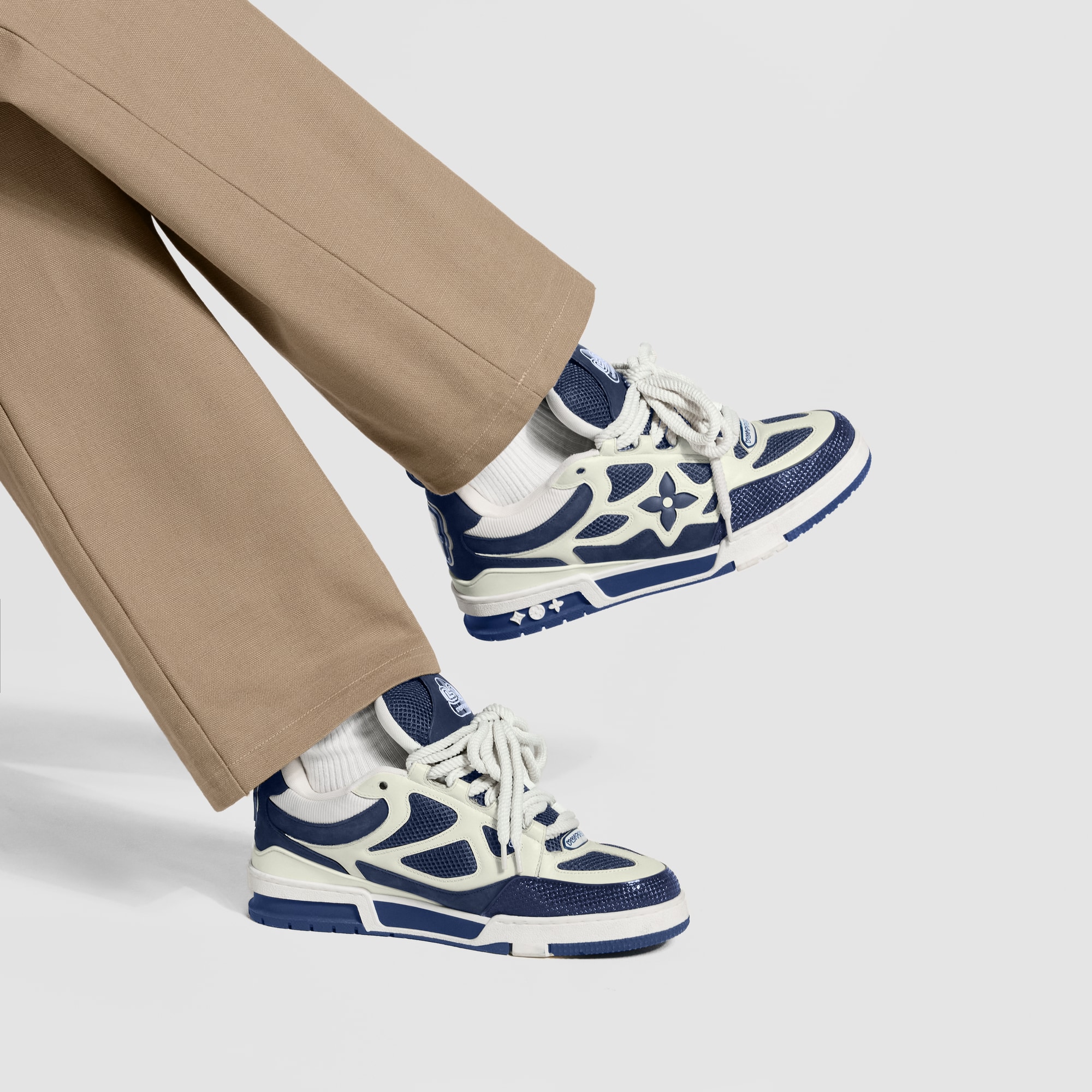 LV Skate Sneaker - Holiday Gifts for Him | LOUIS VUITTON